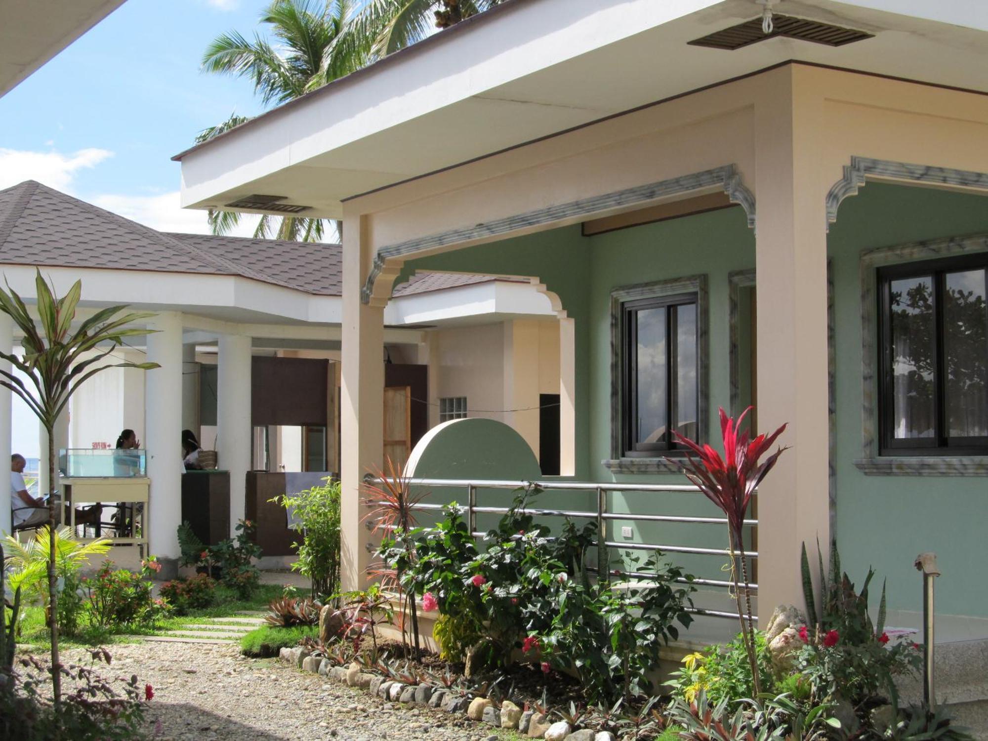 Ucoy Beach Resort Libertad Exterior photo