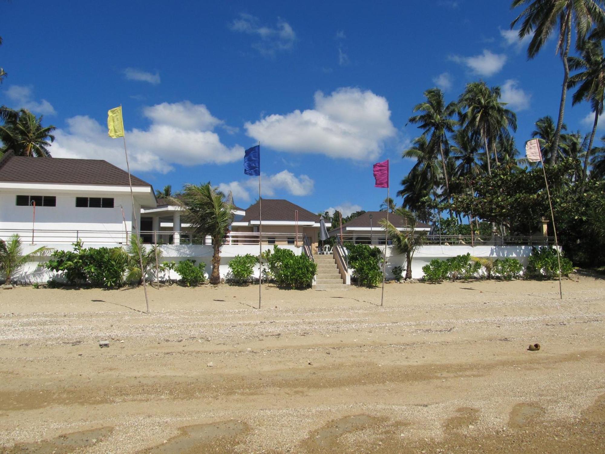 Ucoy Beach Resort Libertad Exterior photo